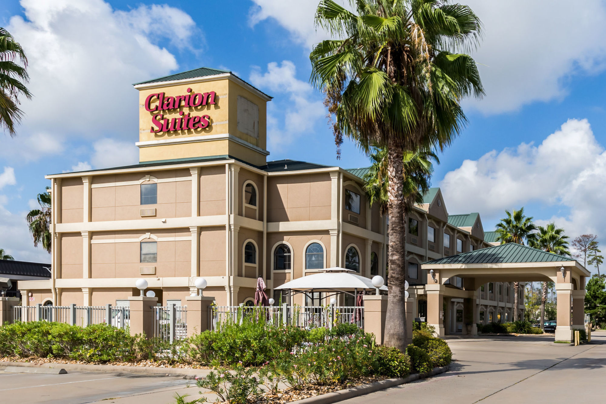 Comfort Suites Shenandoah-The Woodlands Exterior photo